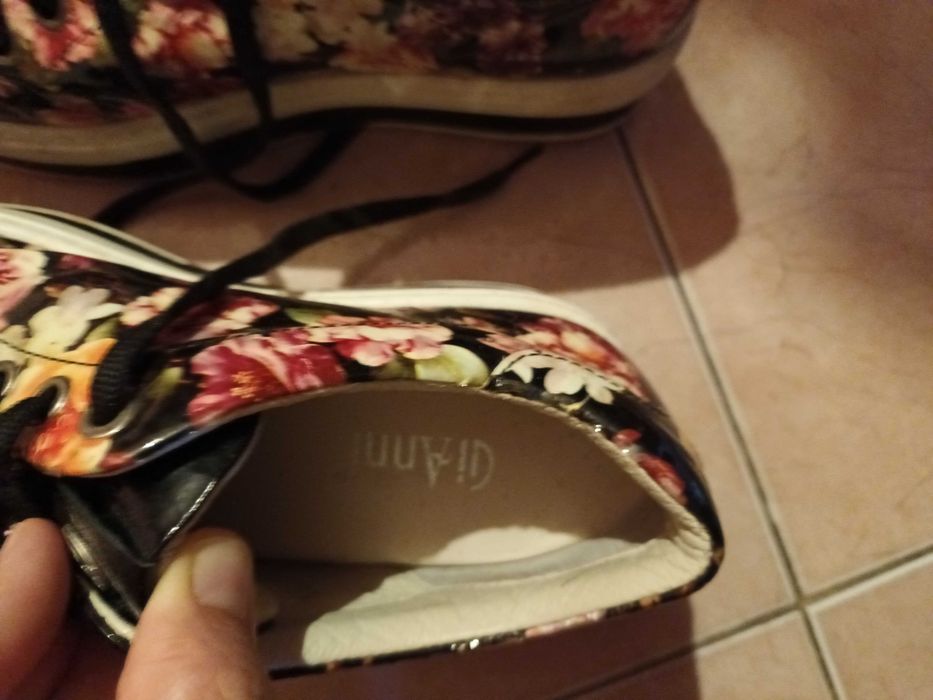 Обувки Gi Anni,Rieker чехли,Adidas с гаранция.Мат стар Орион,Champion