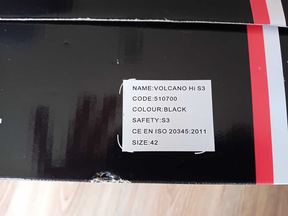 Продавам зимни работни обувки B-wolf