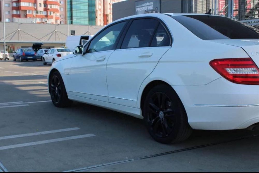 Mercedes-Benz C Vand Mercedes C-Class W204 Avantgarde, an fabricatie 2011,motor 2.2 di