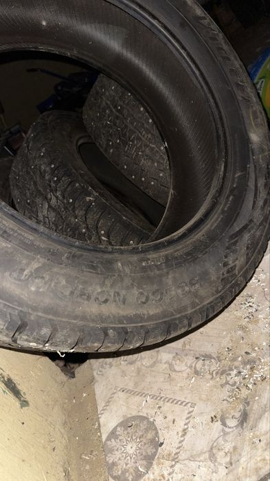 Продам р 18 235/60 виатти сост новый,1 месяц использовался