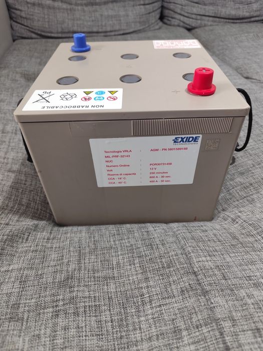 Acumulator 12v  AGM 120 Ah nou.