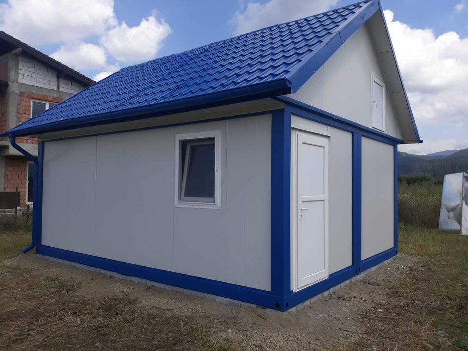 Casa modulara si garaje auto din structura metalica si panou sandwich