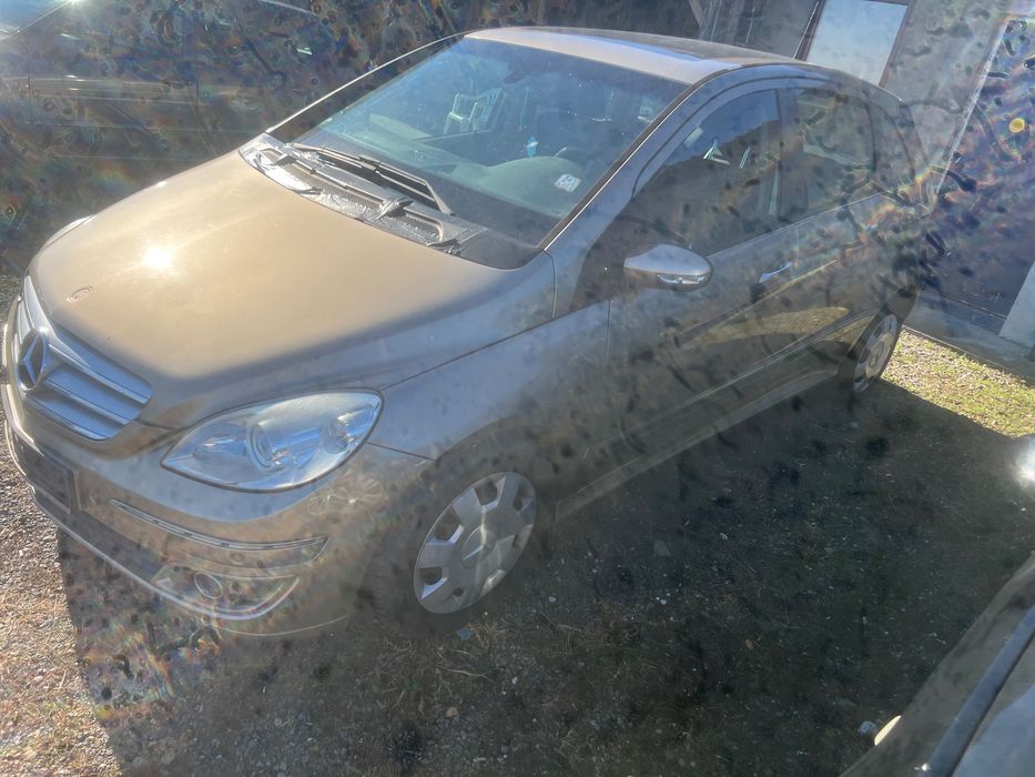 Mercedes B-klaase 200