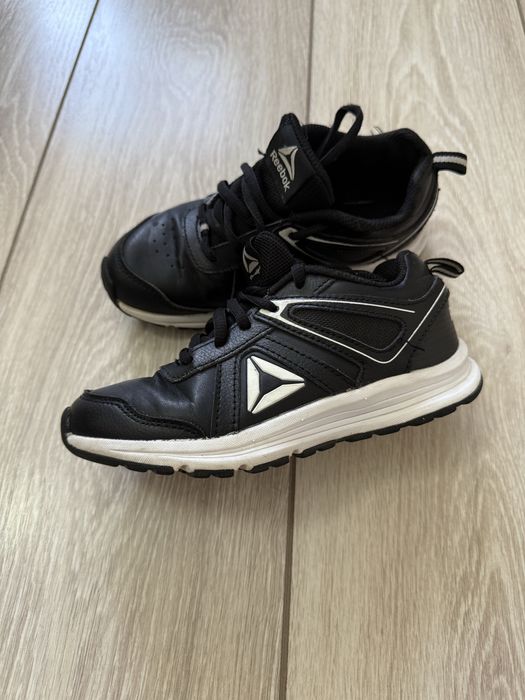 Кроссовки на мальчика Reebok