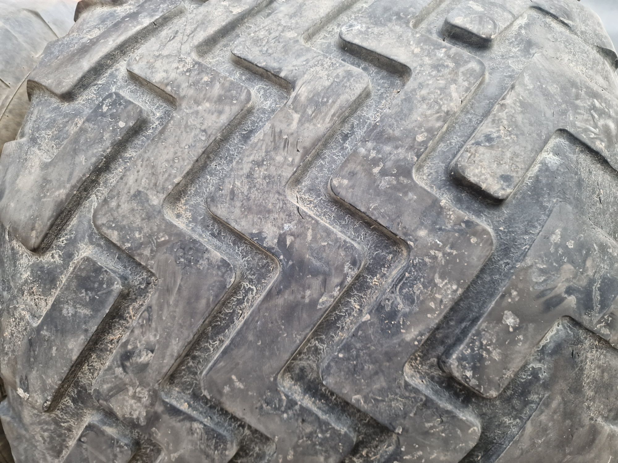 Cauciucuri Agri 710/40R22.5 marca Alliance