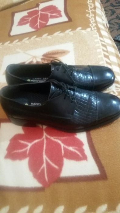 Продаются мужские туфли