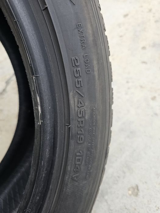 Зимни гуми  Goodyear 4 броя  -255/45/19