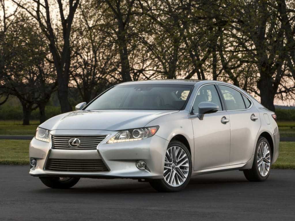 Вентилятор/Диффузор/Радиатор на Lexus ES350 13-/ ЕС350 13год и выше