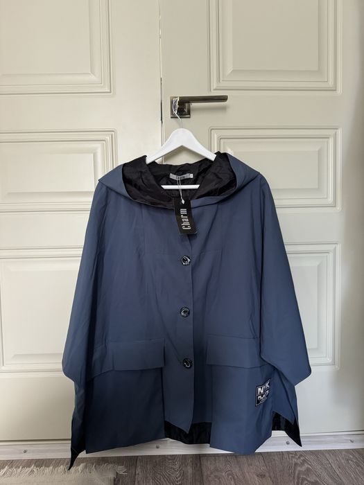 Ветровка женская новая с капюшоном