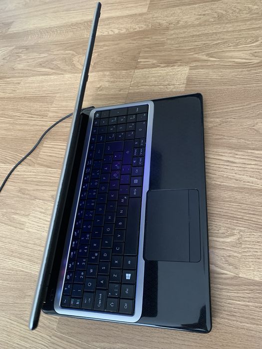 Laptop Slim Packard-bell display 15,6,320gb m,functional cu incarcator