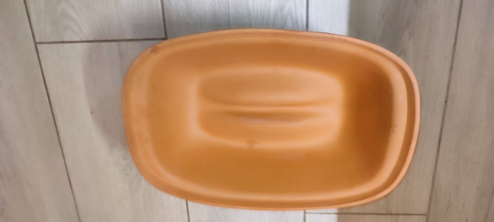Oala de lut pentru cuptor, nouă, cu capac