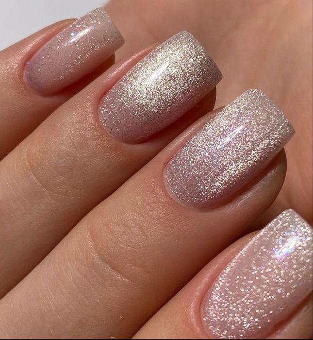 Маникюр с покрытием всего за 3000