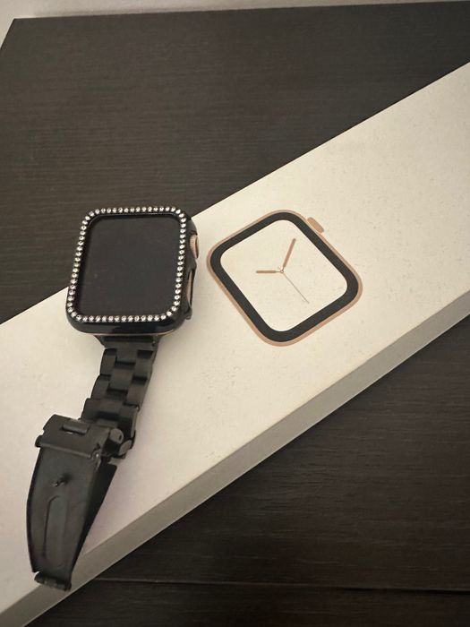 Apple Watch 4 rose gold