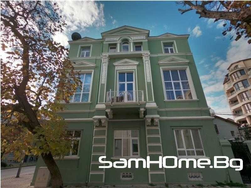 Продава се Многостаен апартамент в Варна, Център - 168 кв.м за 2084 €/кв.м - Снимка #1