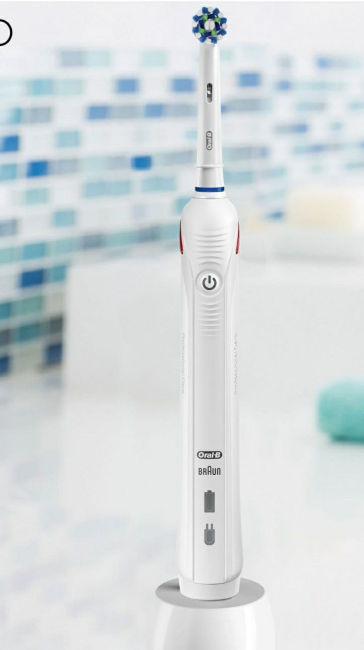 Periuta electrica Oral B Pro 2 2500 Braun