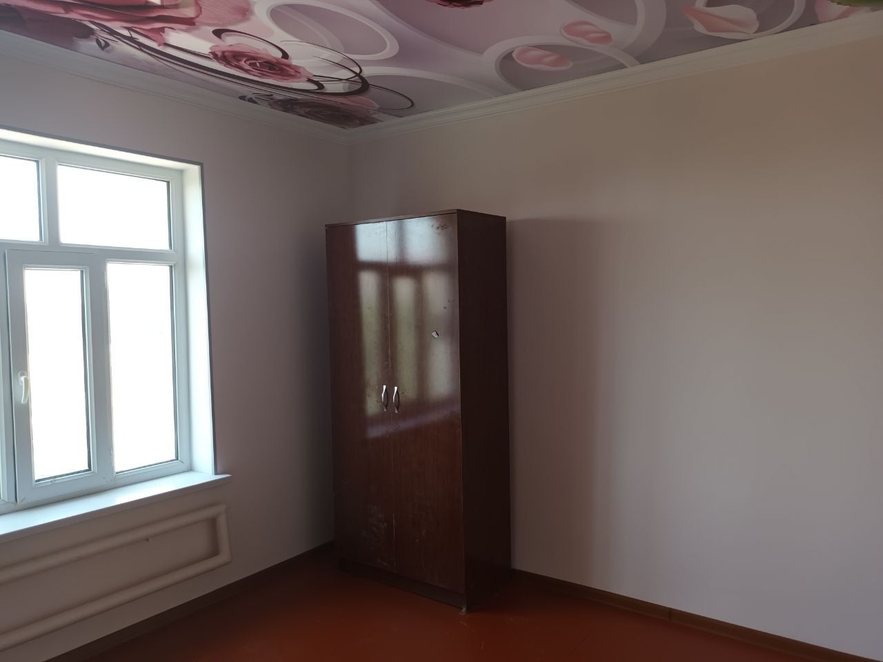 Продаётся  2х комнатная квартира