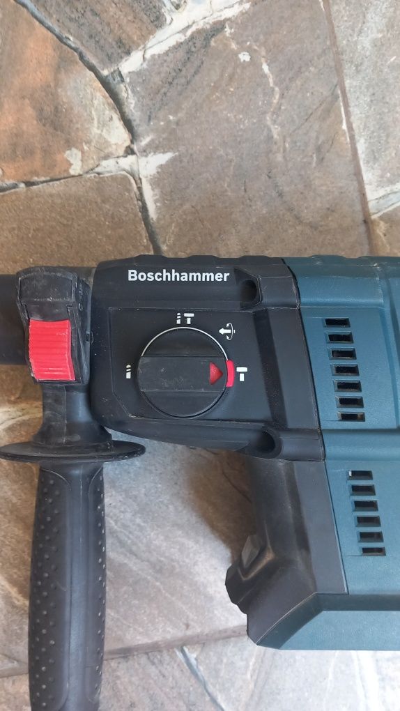 Перфоратор Bosch