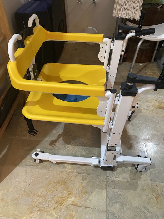 scaun transfer persoane cu handicap