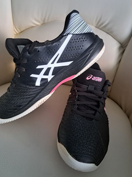 Adidași Asics. nr 43 impecabili