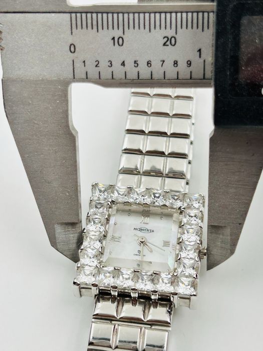 Дамски часовник Adrienne