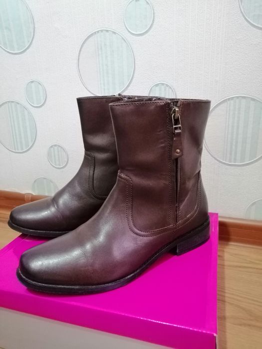 Кожаная обувь женская