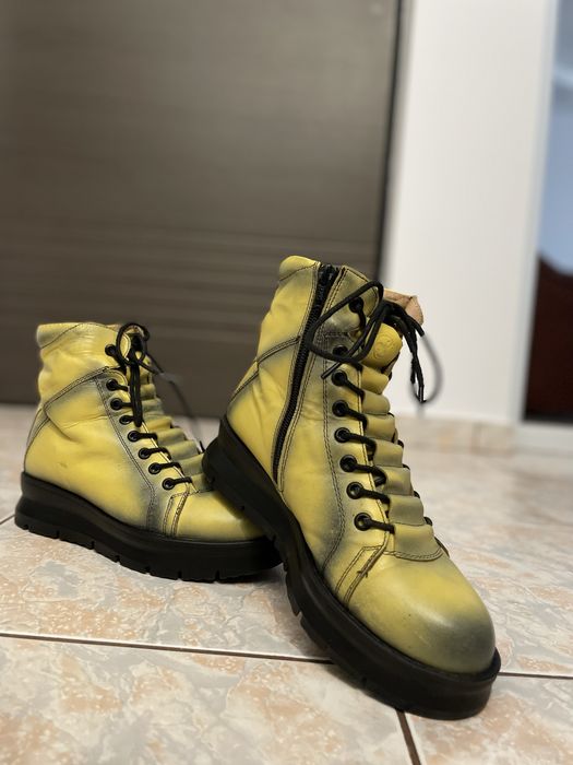 Ghete dama aproape noi