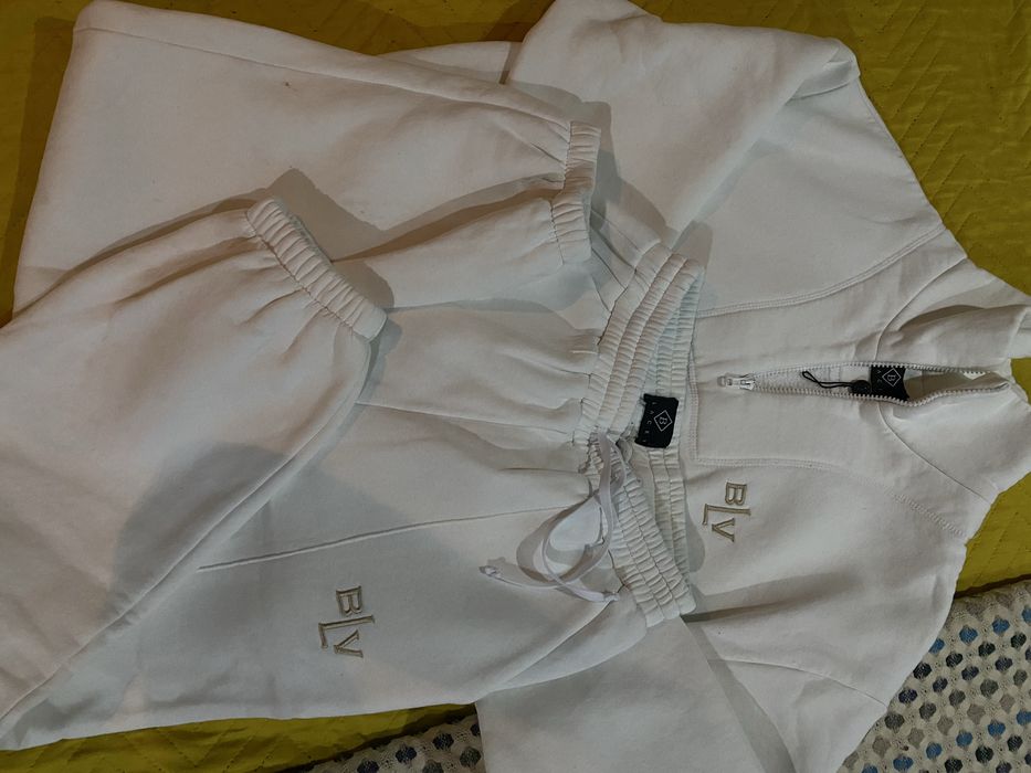 Спортивный костюм blacky белый на xs