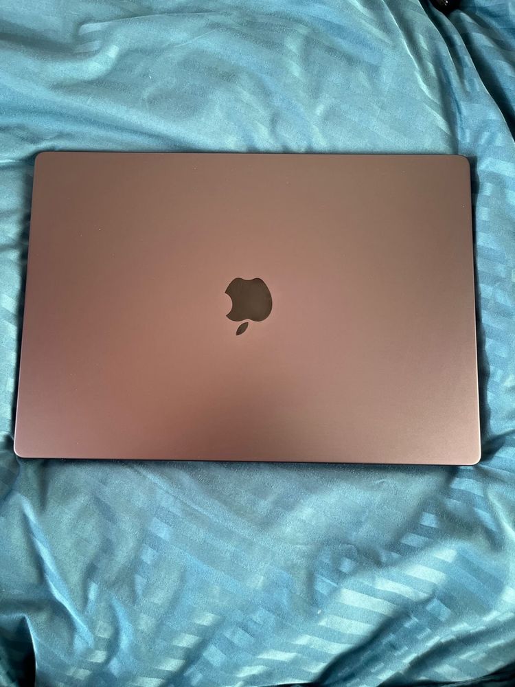 Macbook M3 Pro Max