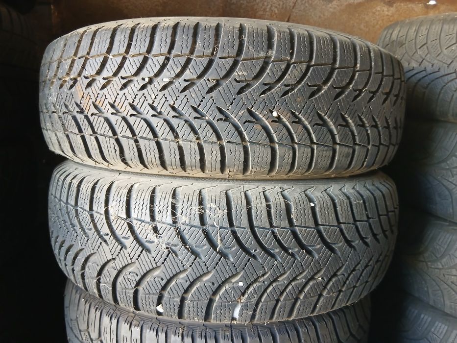 2 cauciucuri de iarna 185 60 r15 michelin