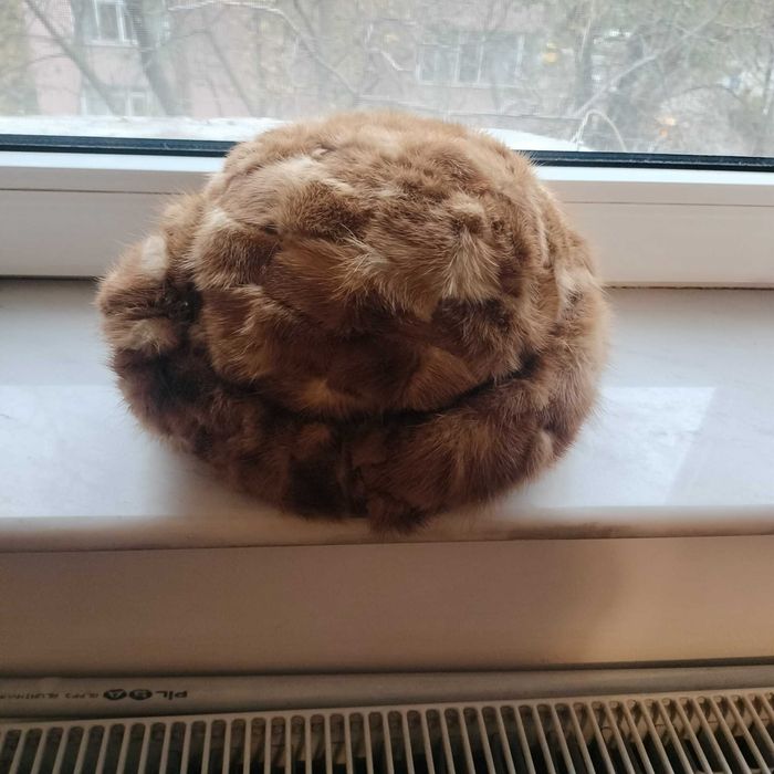 vand caciula de blana femei nurca