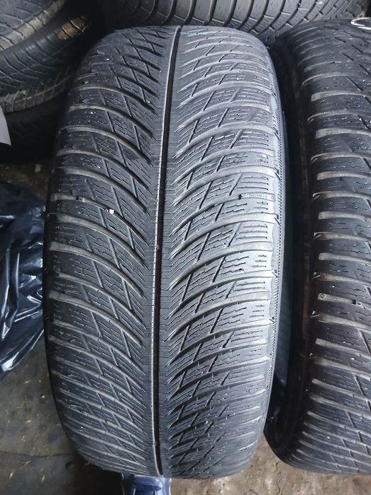 2 cauciucuri de iarna 235 50 r19 michelin