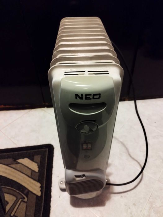 Маслен радиатор NEO с вграден вентилатор