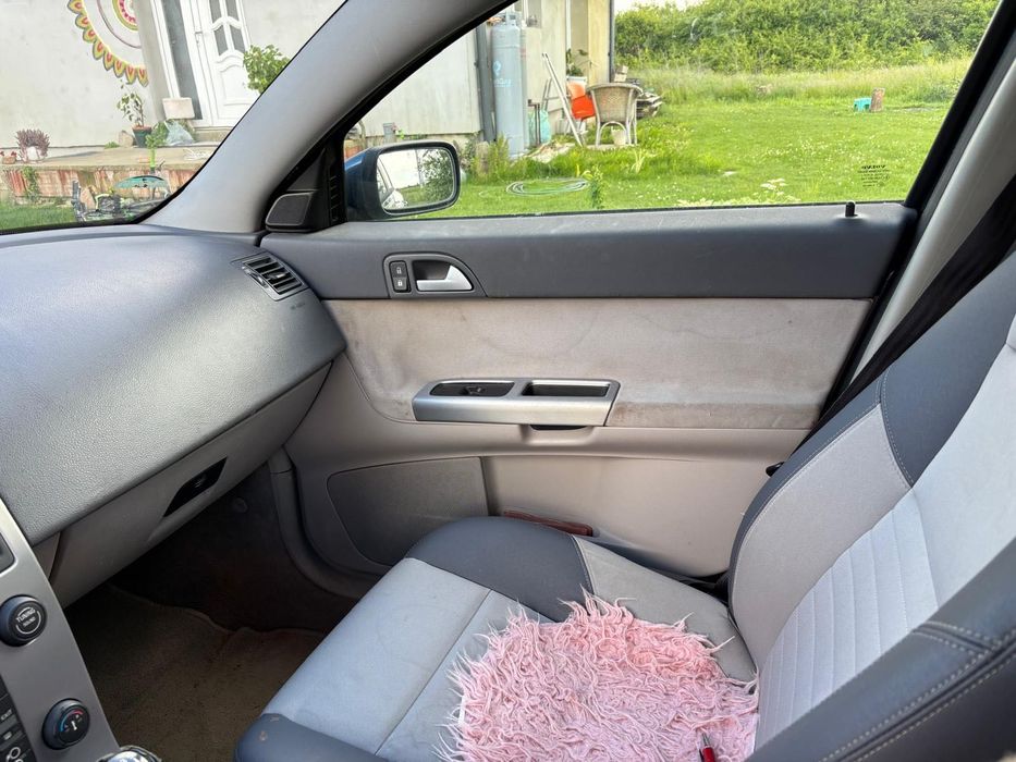 Vând Volvo V50 an 2005