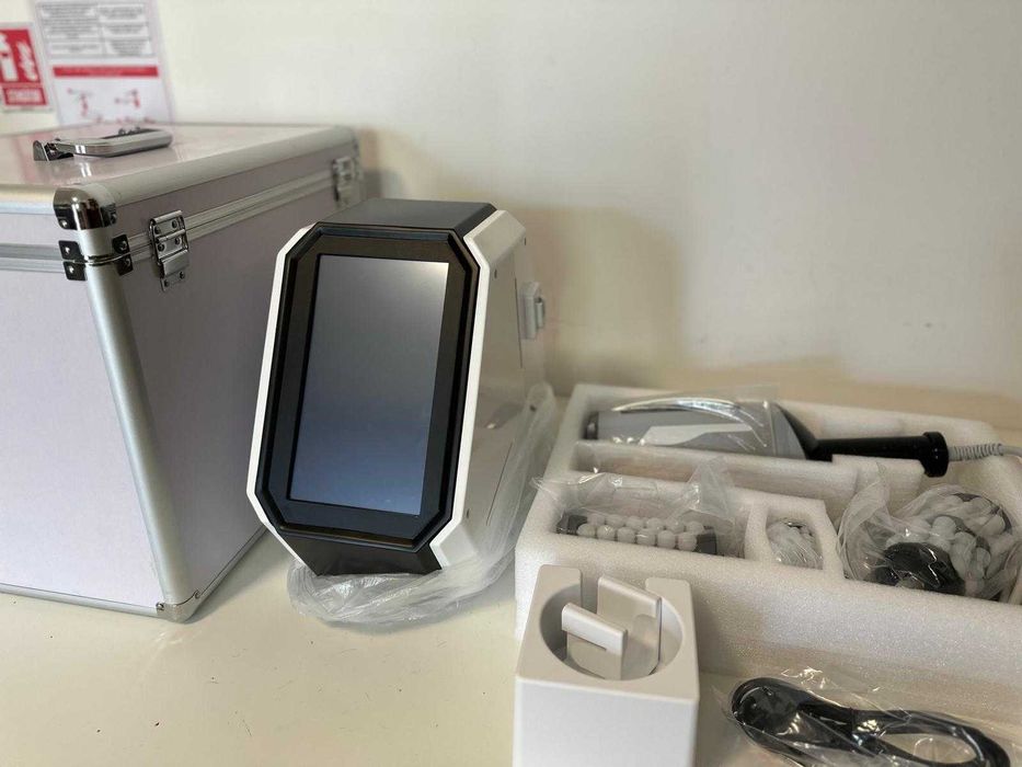 Aparat profesional anticelulitic cu role