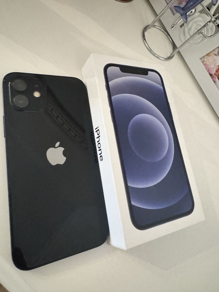 Продам 12 iphone 64