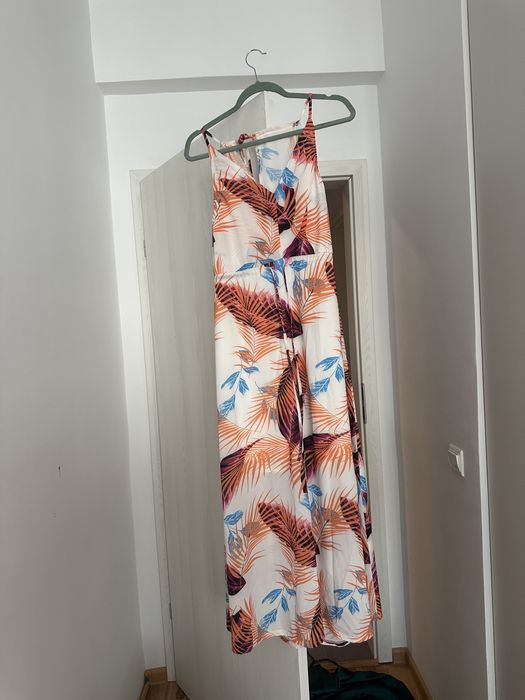 Rochie lunga, vaporoasa de vara marimea M