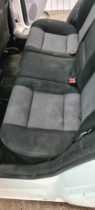 CURATARE canapele, coltare - INCHIRIERE aparate curatat tapiserii