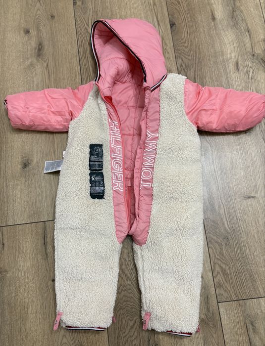 Combinezon de iarnă Tommy Hilfiger, mărime 80