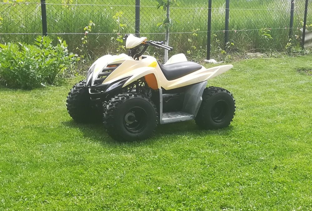 Vând ATV pentru copii