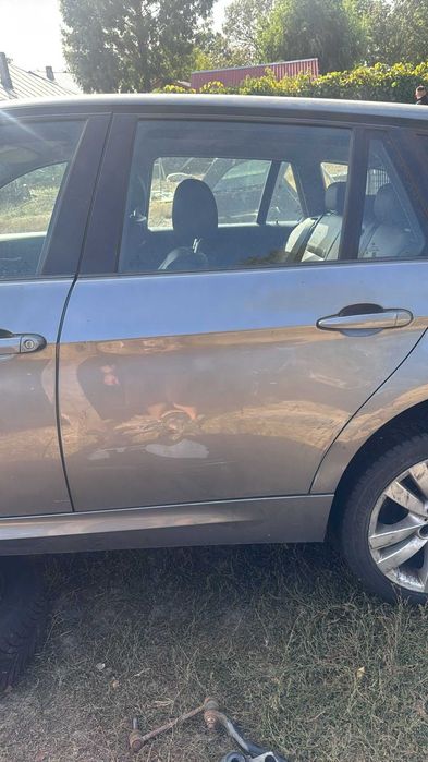 Dezmembrez BMW Seria 3 E91 break Facelift 2.0 diesel 2010 automat