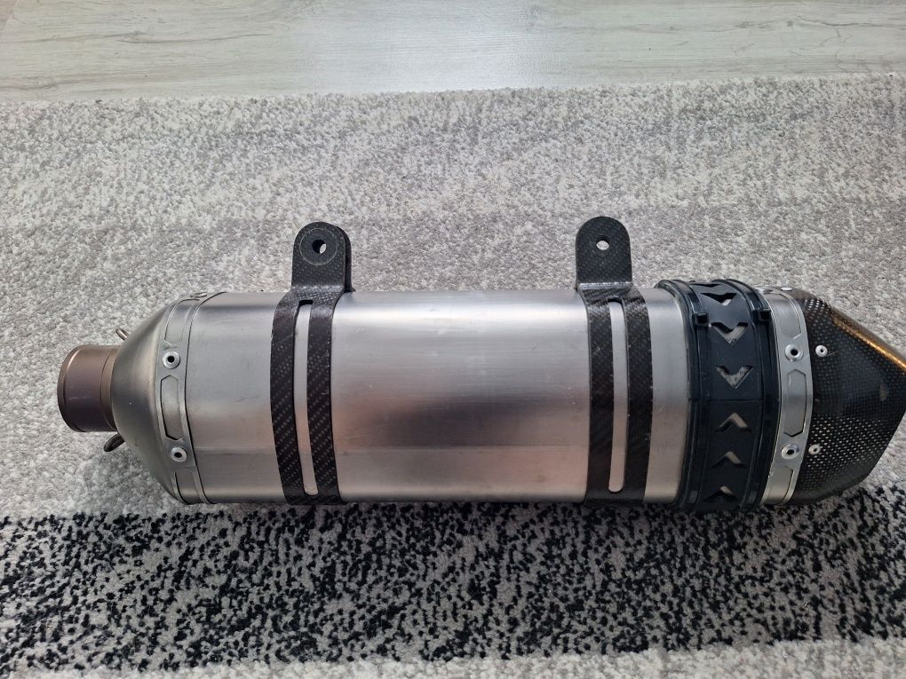 Vând evacuare Akrapovic pentru Aprilia SXV