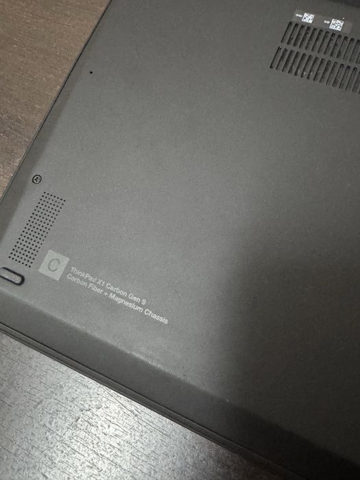 Laptop Thinkpad X1 Carbon GEN 9 kNOU i7-1165 RAM 32 GB DDR5 SIM 5G LTE