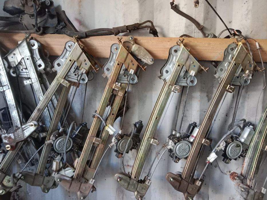 Продам запчасти Мицубиси диамант