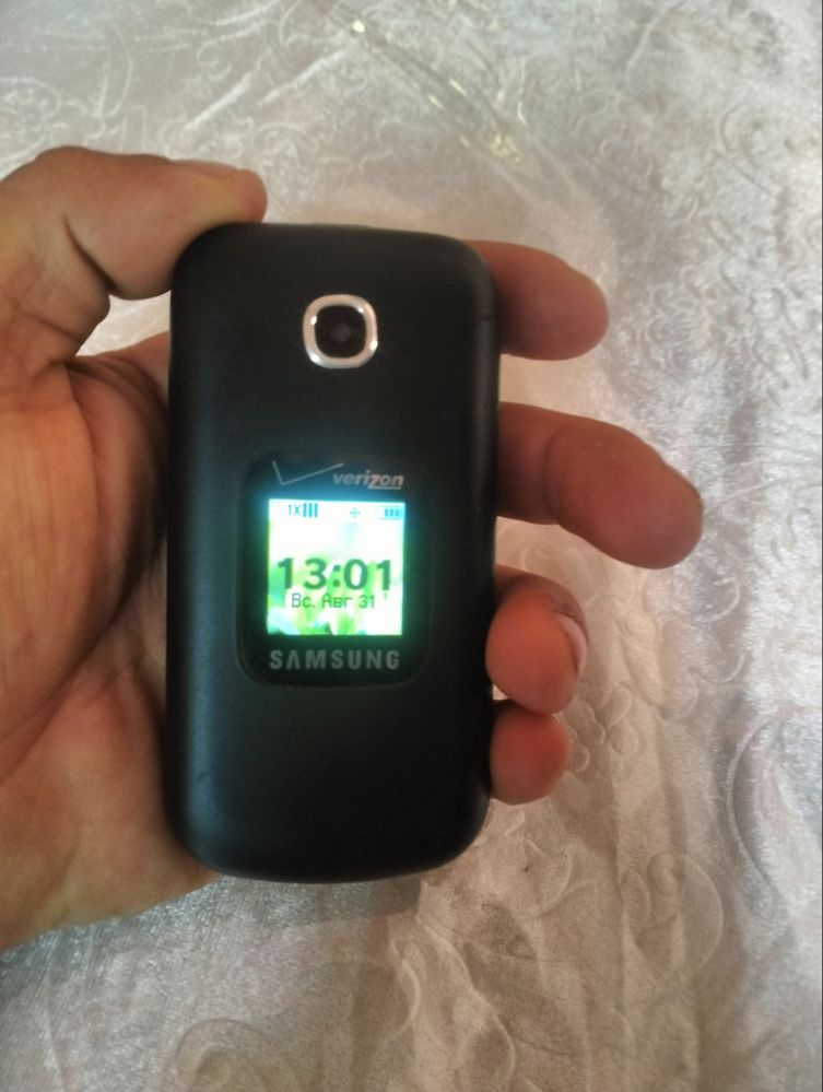 Срочно продам телефон Gusto3 перфектум хорошим состаяние