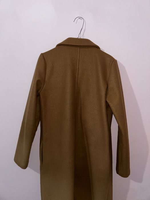 Palton bej Zara de toamna