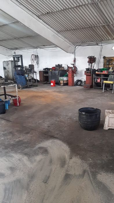 Inchiriez hala 357 mp - Echipament pt service auto inclus