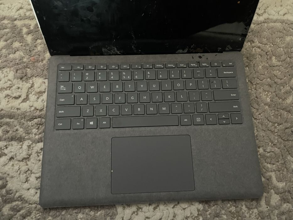 Microsoft 1950 displei spart