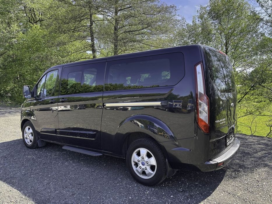 Ford Tourneo Custom 8 locuri TITANIUM