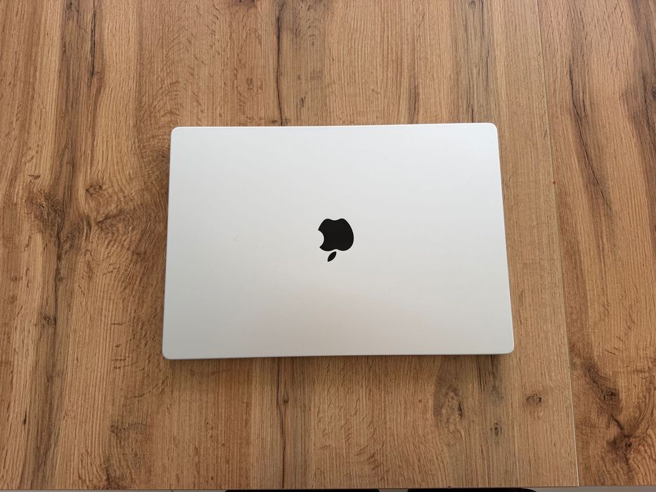 MacBook Pro 16" M4 MAX 16-CPU, 40-GPU, 128GB RAM, 2TB SSD, В ГАРАНЦИЯ — миниатюра 1