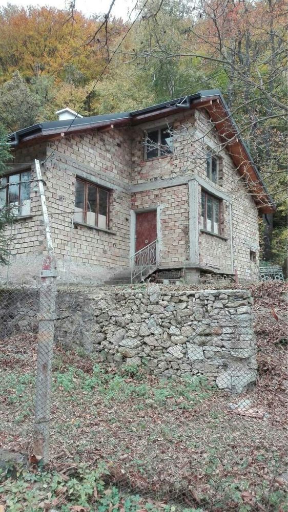 Къща в село Свежен, Пловдивска област